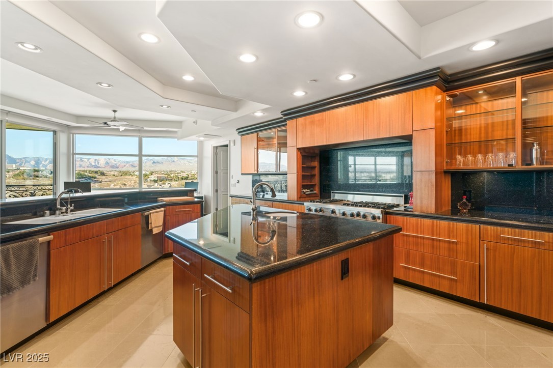 9103 Alta Drive 501
