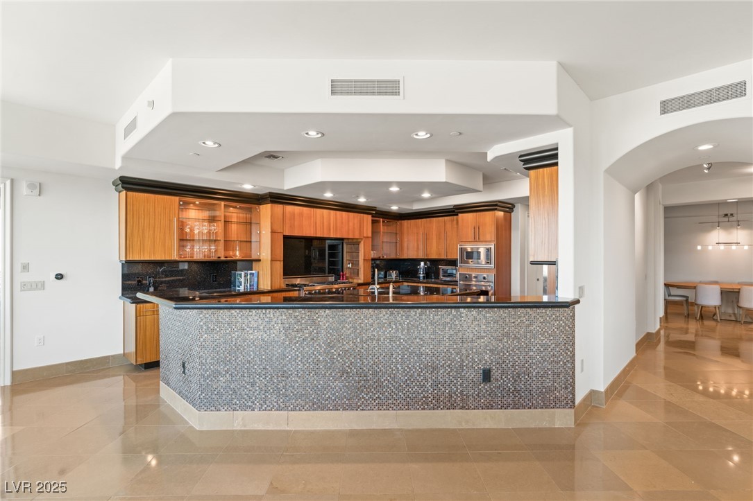 9103 Alta Drive 501