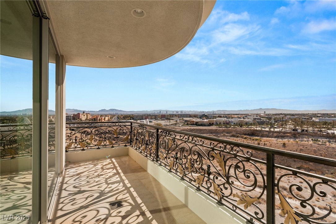 9103 Alta Drive 501