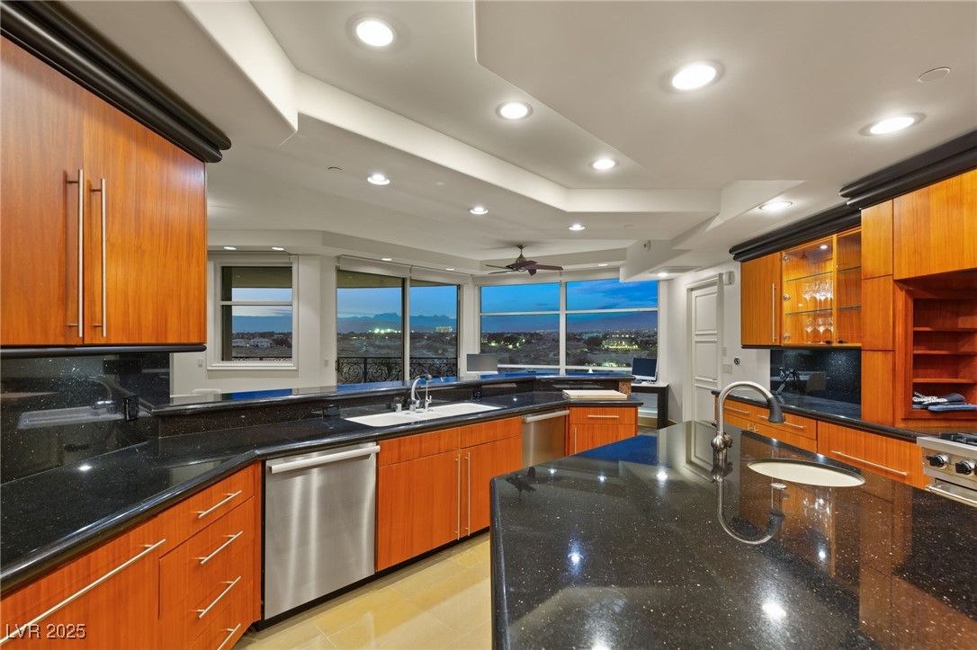 9103 Alta Drive 501