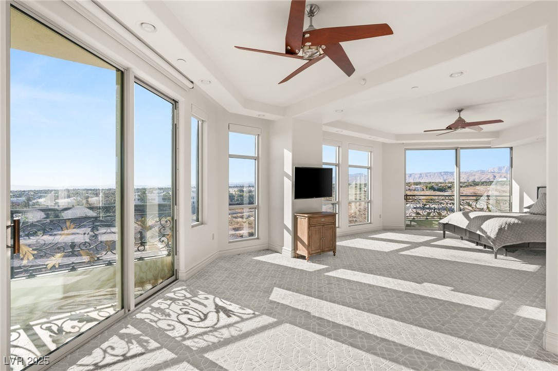 9103 Alta Drive 501
