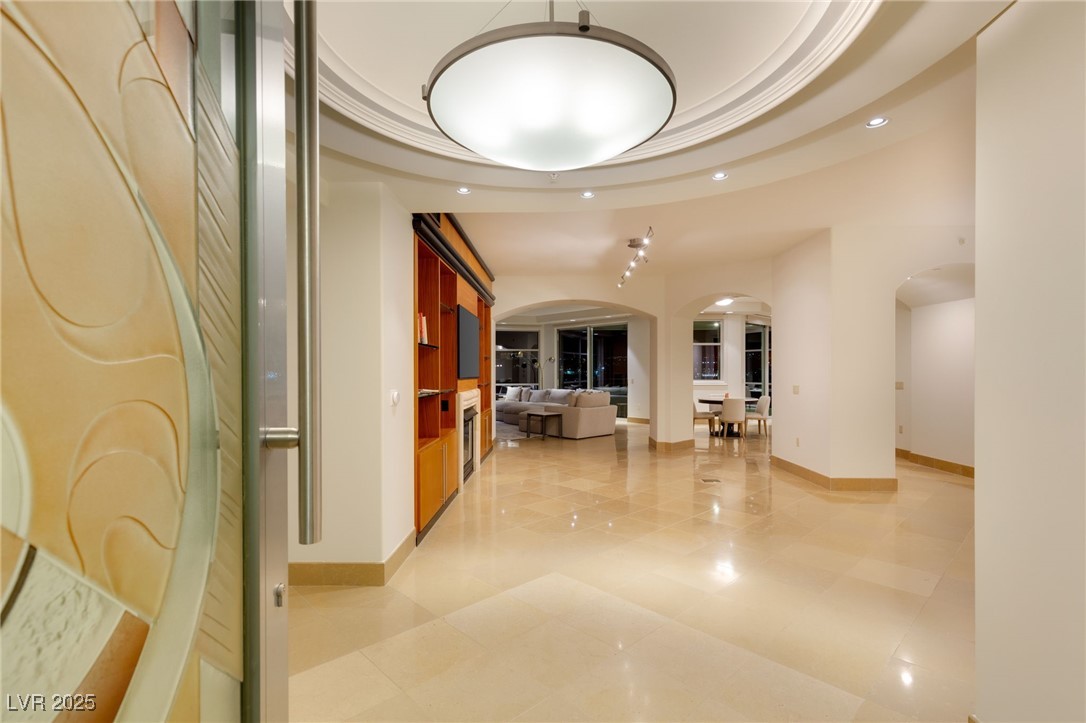 9103 Alta Drive 501