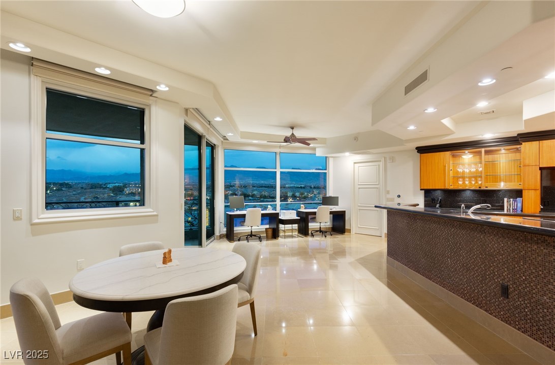 9103 Alta Drive 501