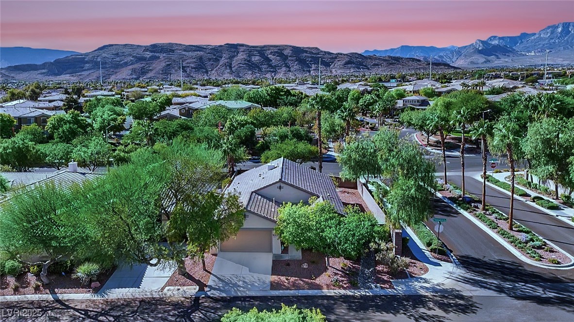 2631 Ivoryhill Street