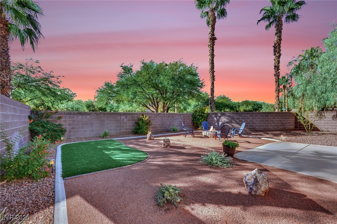 2631 Ivoryhill Street