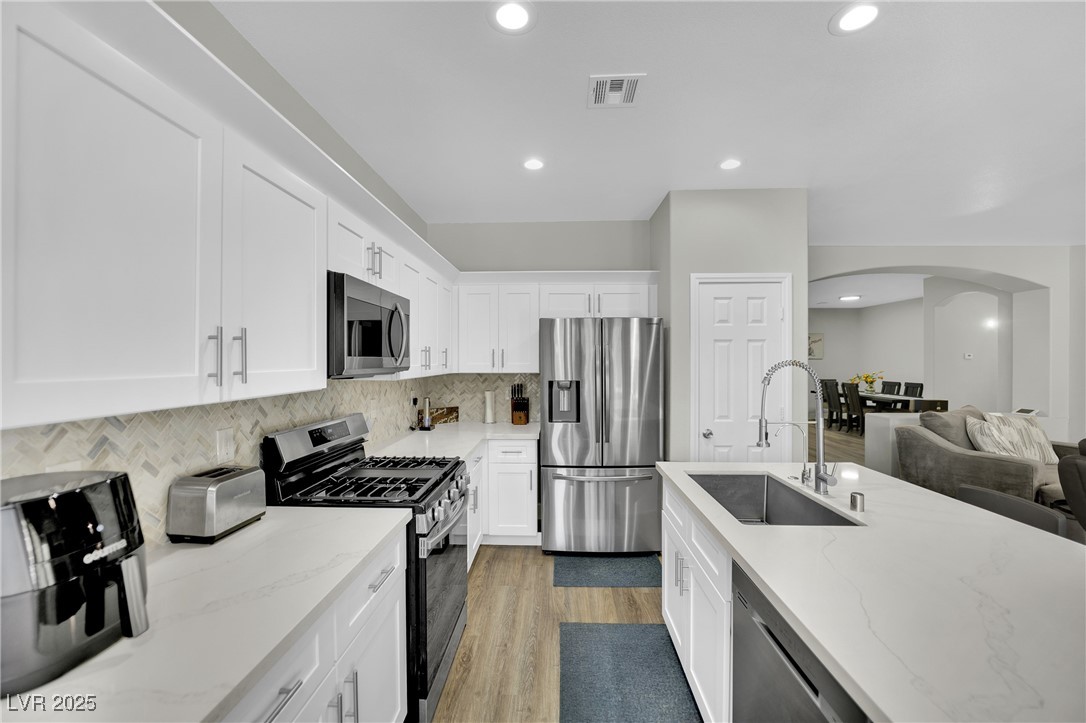 2631 Ivoryhill Street