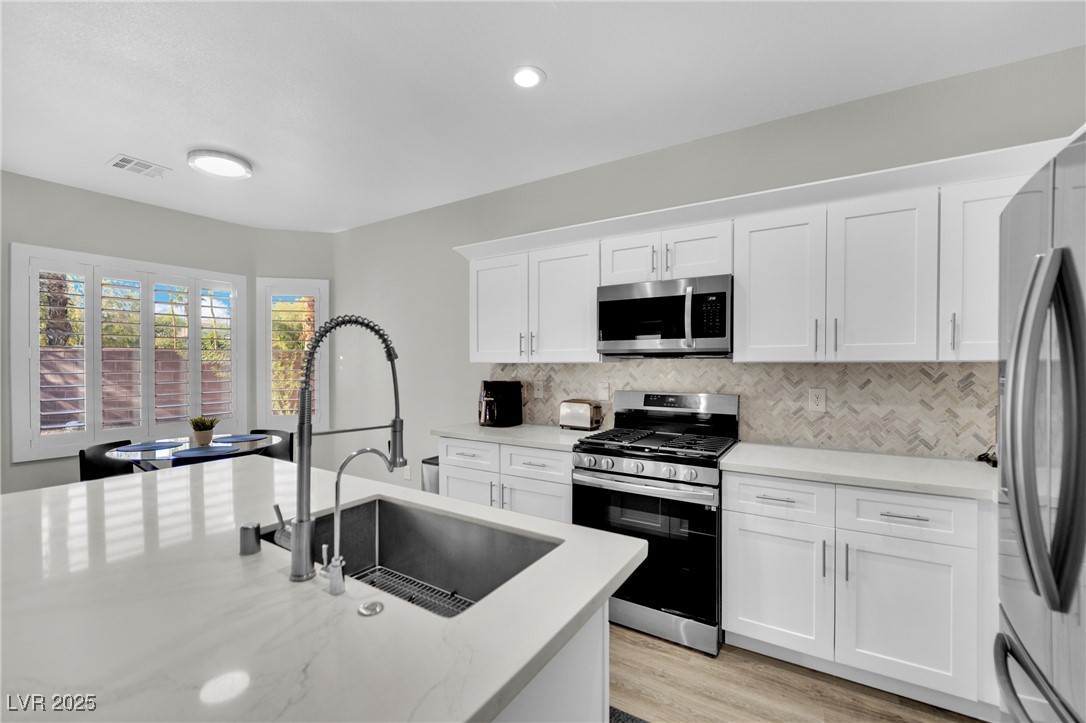 2631 Ivoryhill Street