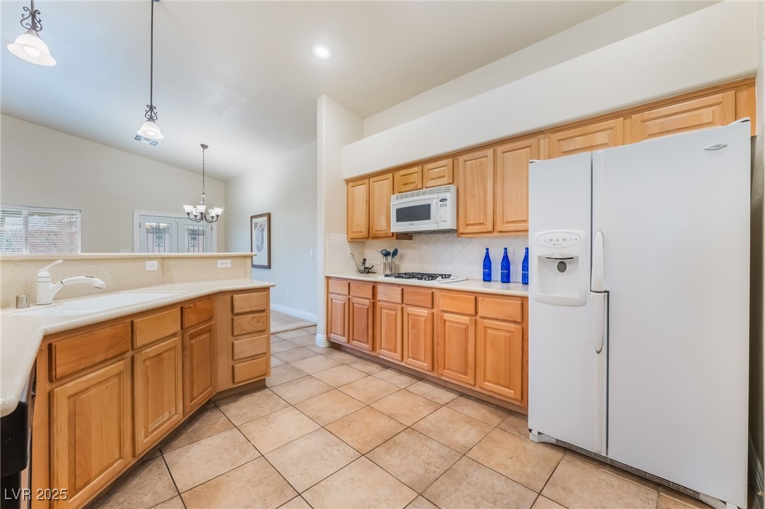 3321 Blueberry Climber Avenue