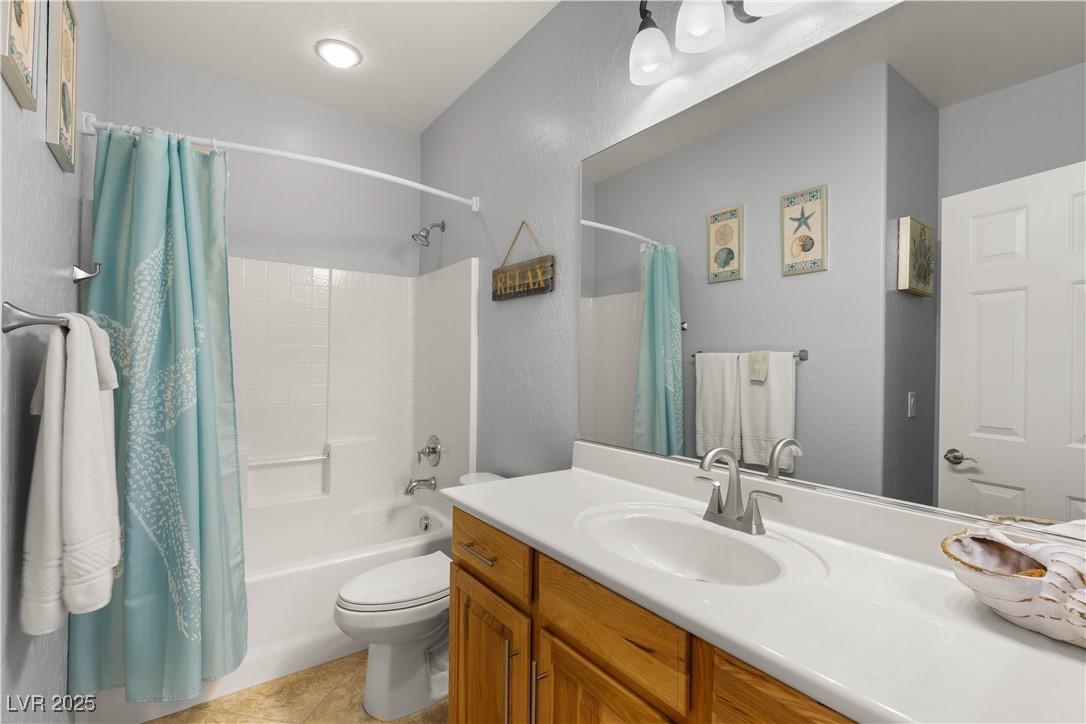 8129 Bay Colony Street