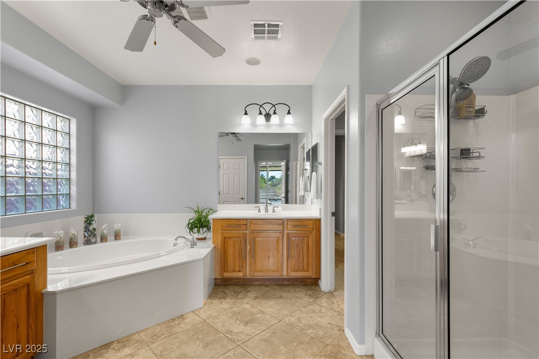 8129 Bay Colony Street