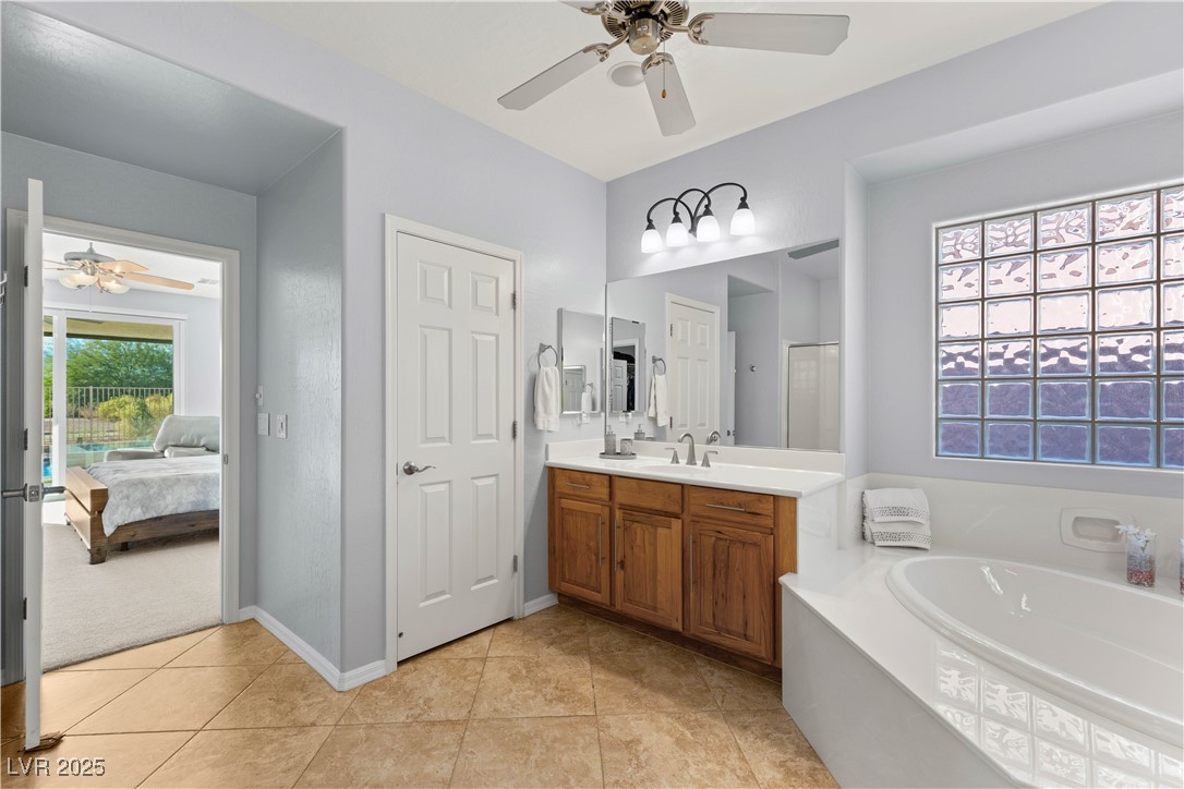 8129 Bay Colony Street