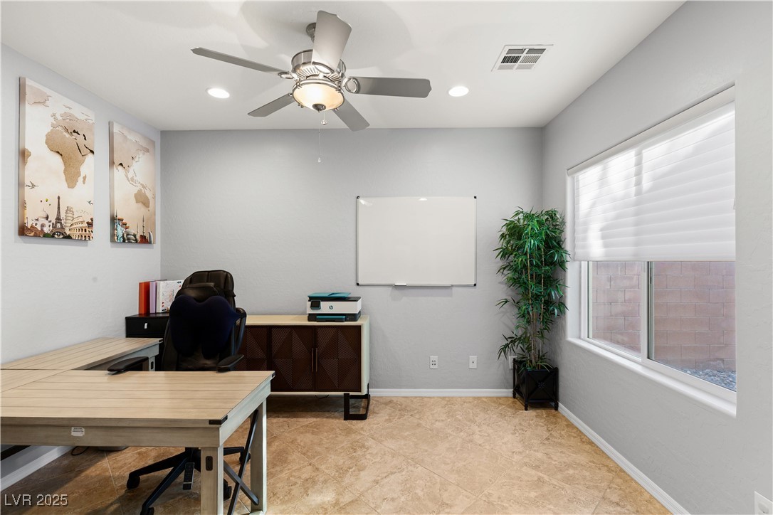 8129 Bay Colony Street