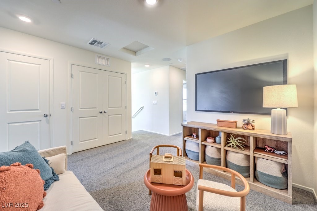 6105 Musas Garden Street 246