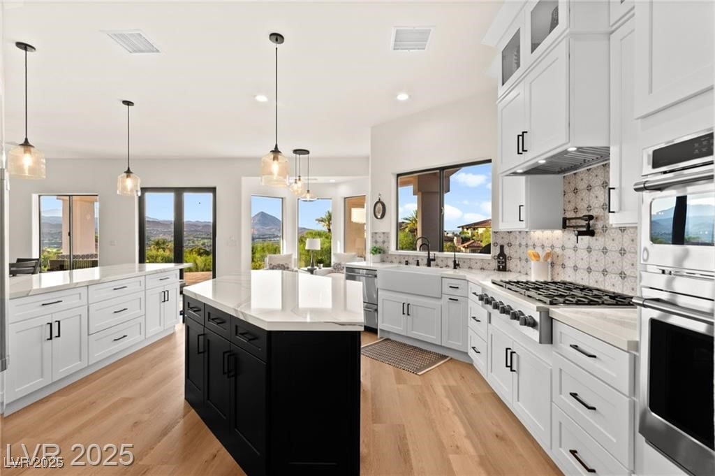 4 Via Vittorio Place