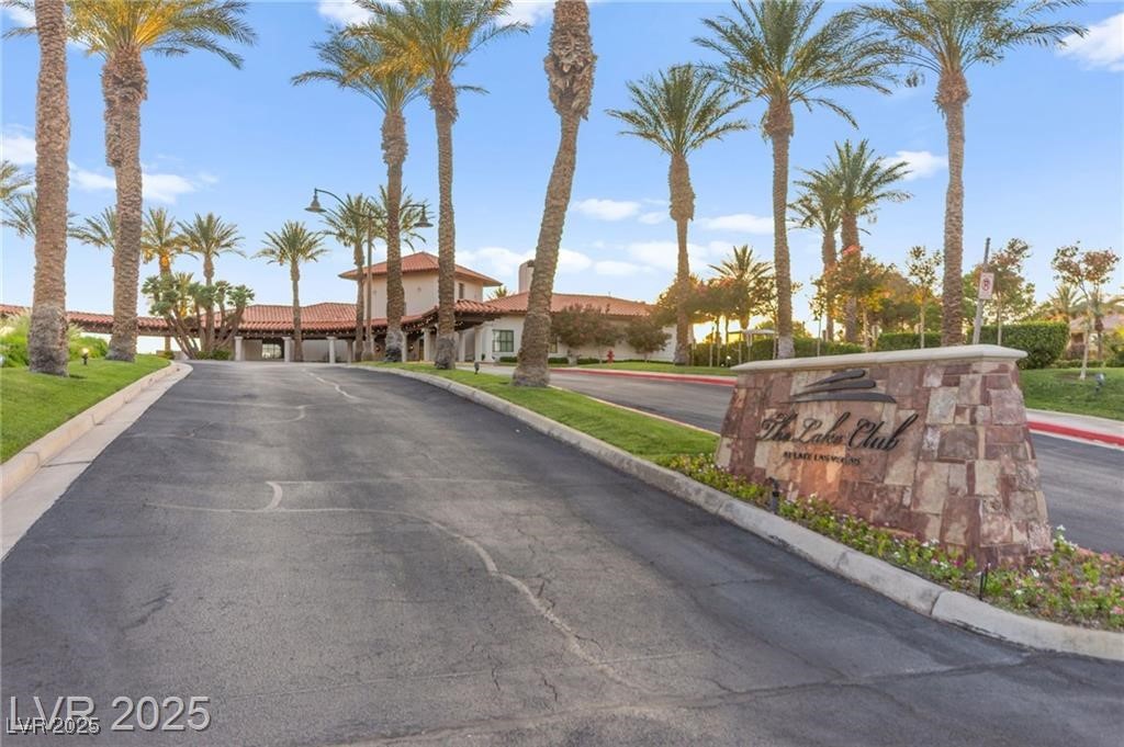 4 Via Vittorio Place