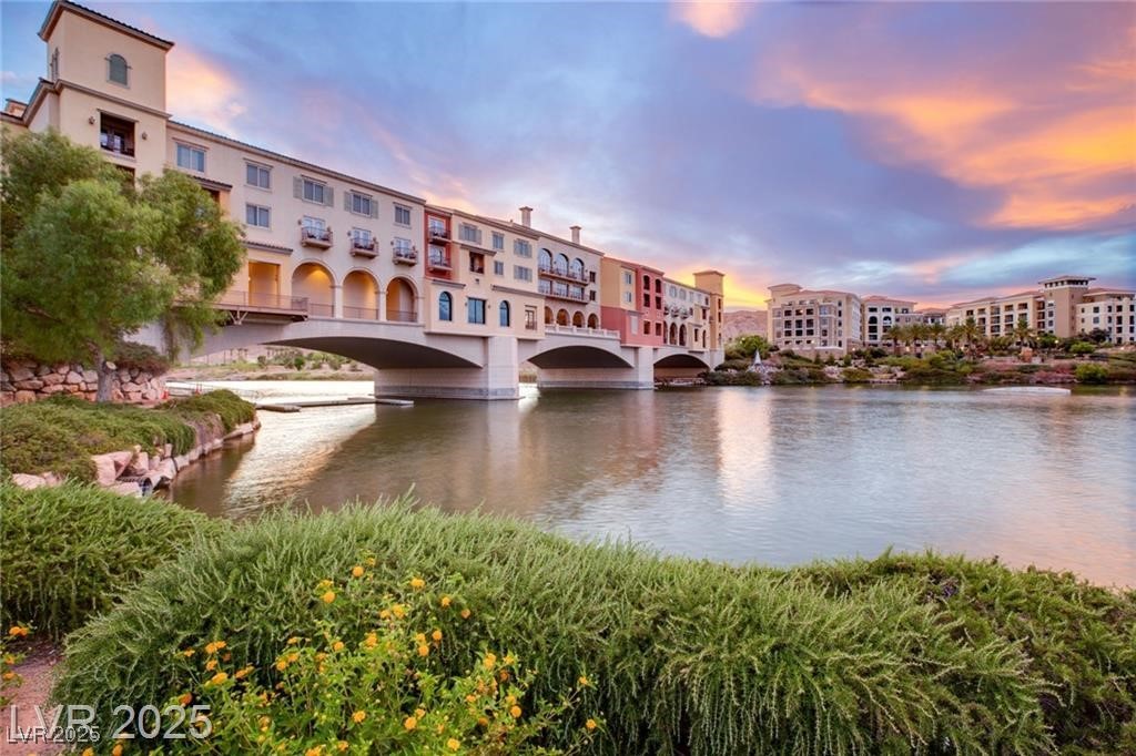 4 Via Vittorio Place