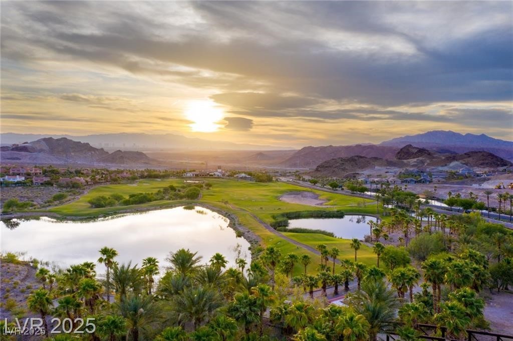 4 Via Vittorio Place