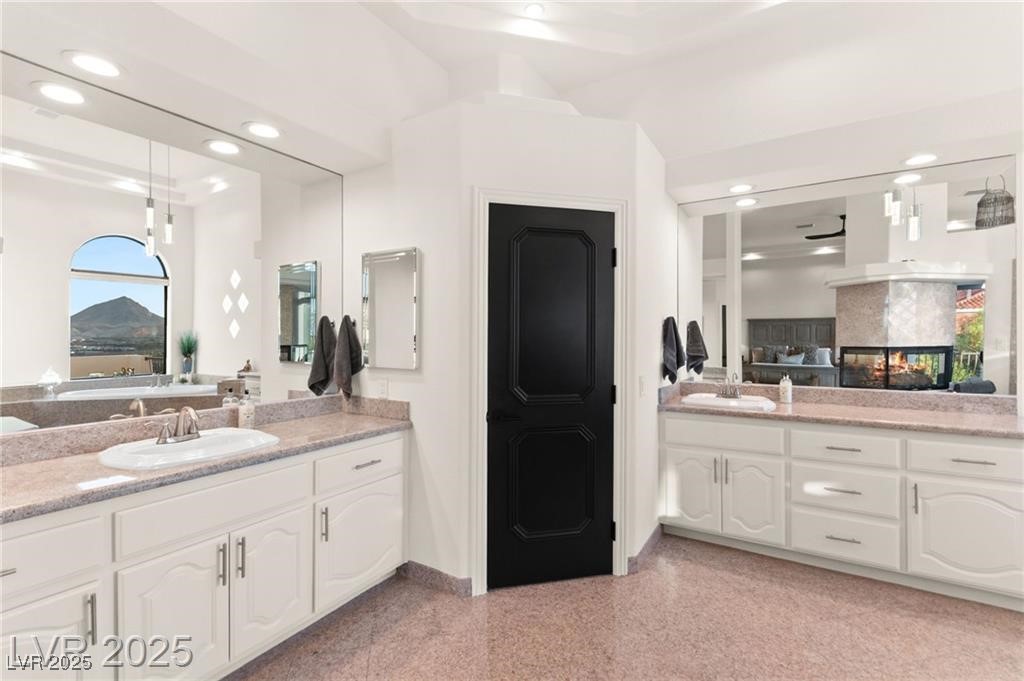 4 Via Vittorio Place