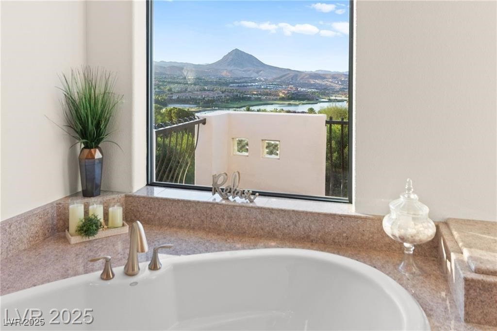 4 Via Vittorio Place