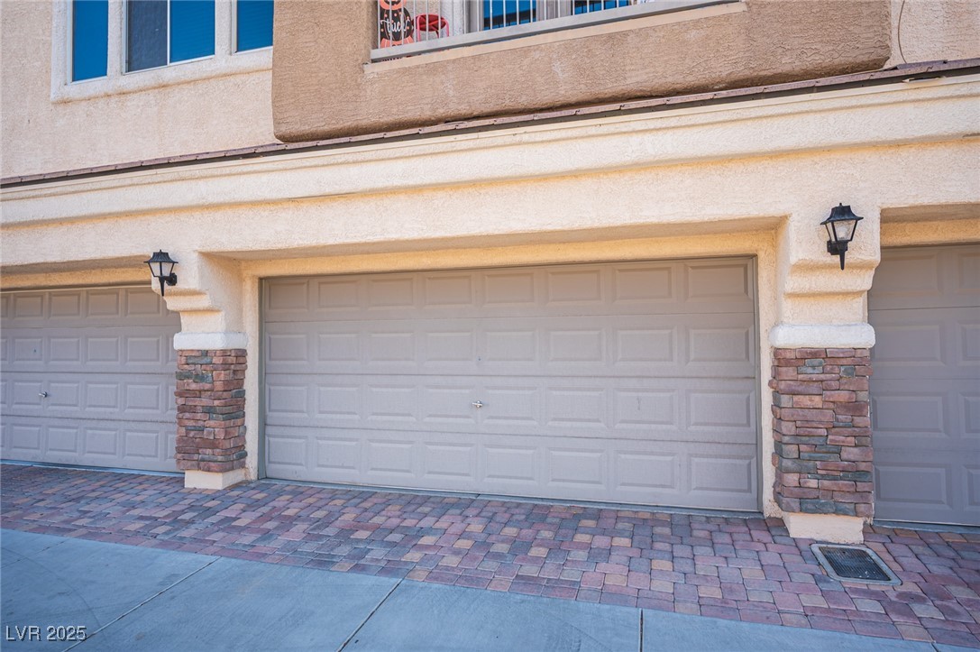 6720 Lavender Lilly Lane 2