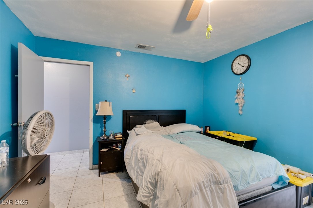 1816 North Torrey Pines Drive