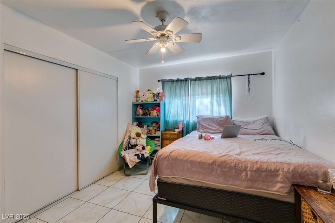 1816 North Torrey Pines Drive