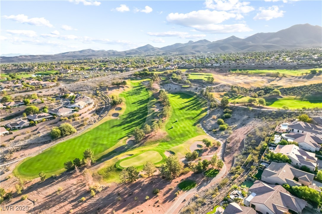2810 Meadow Park Avenue