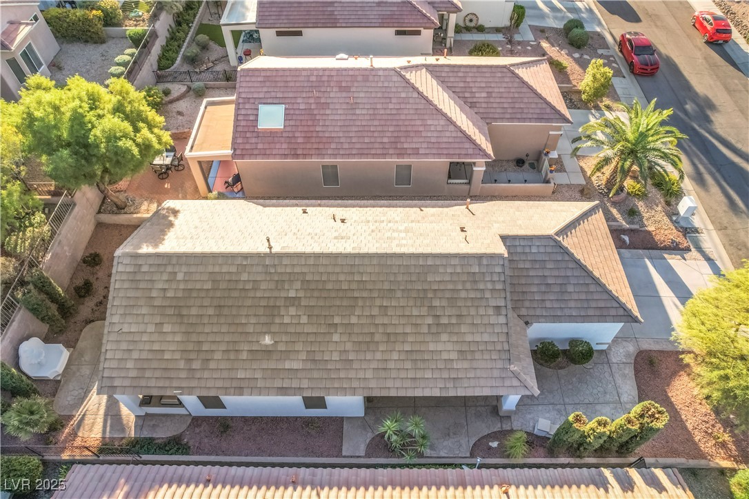 2810 Meadow Park Avenue