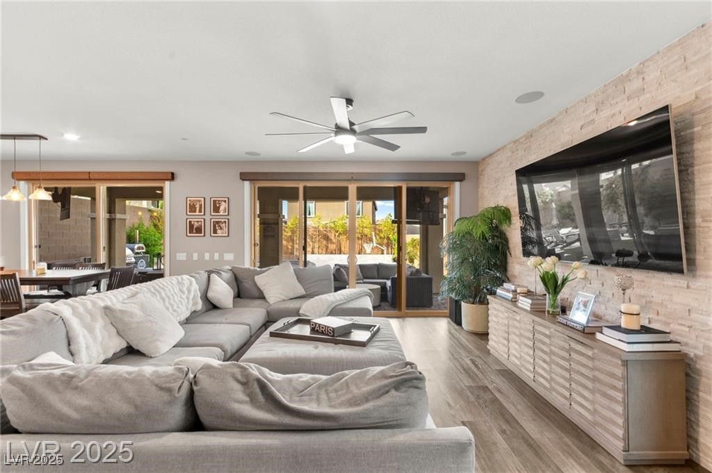 12430 Foxtail Run Avenue