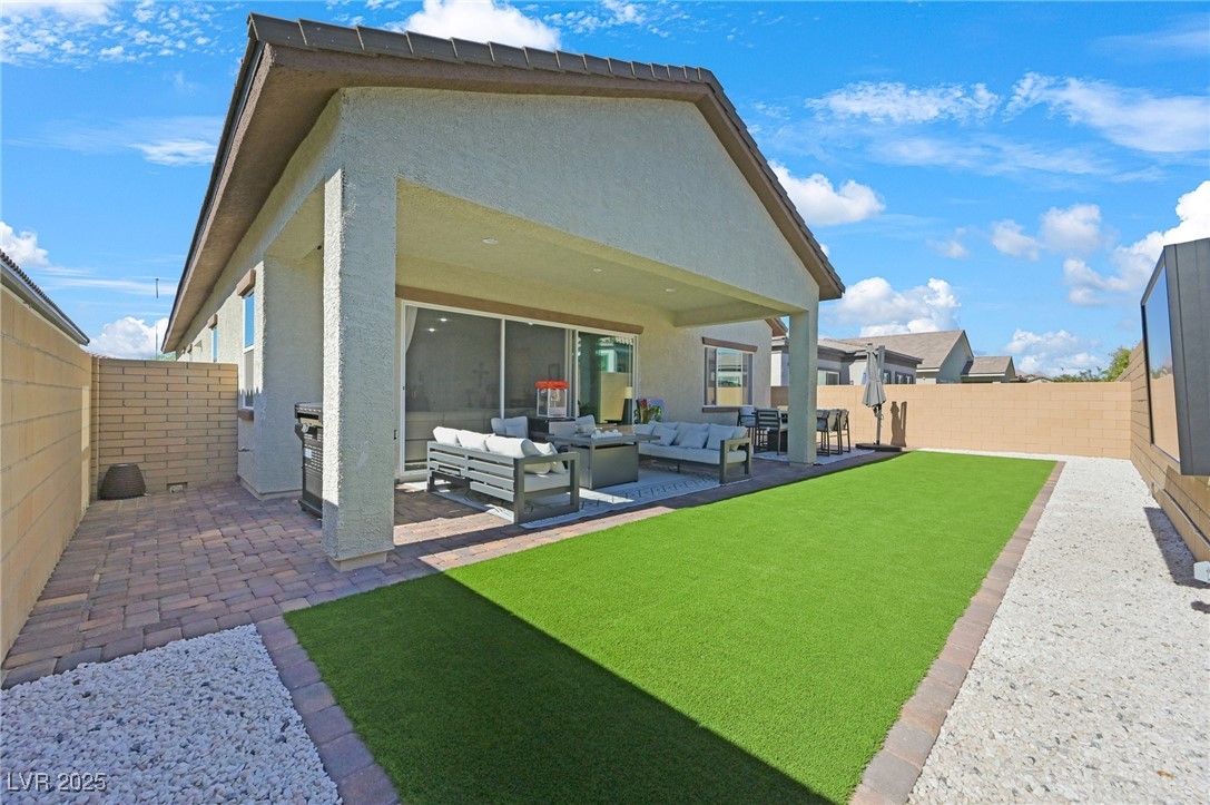 856 Klamath Springs Street