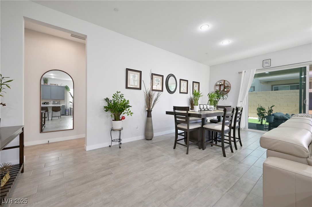 856 Klamath Springs Street