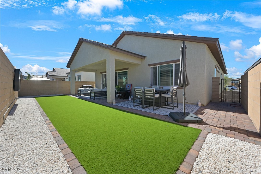 856 Klamath Springs Street