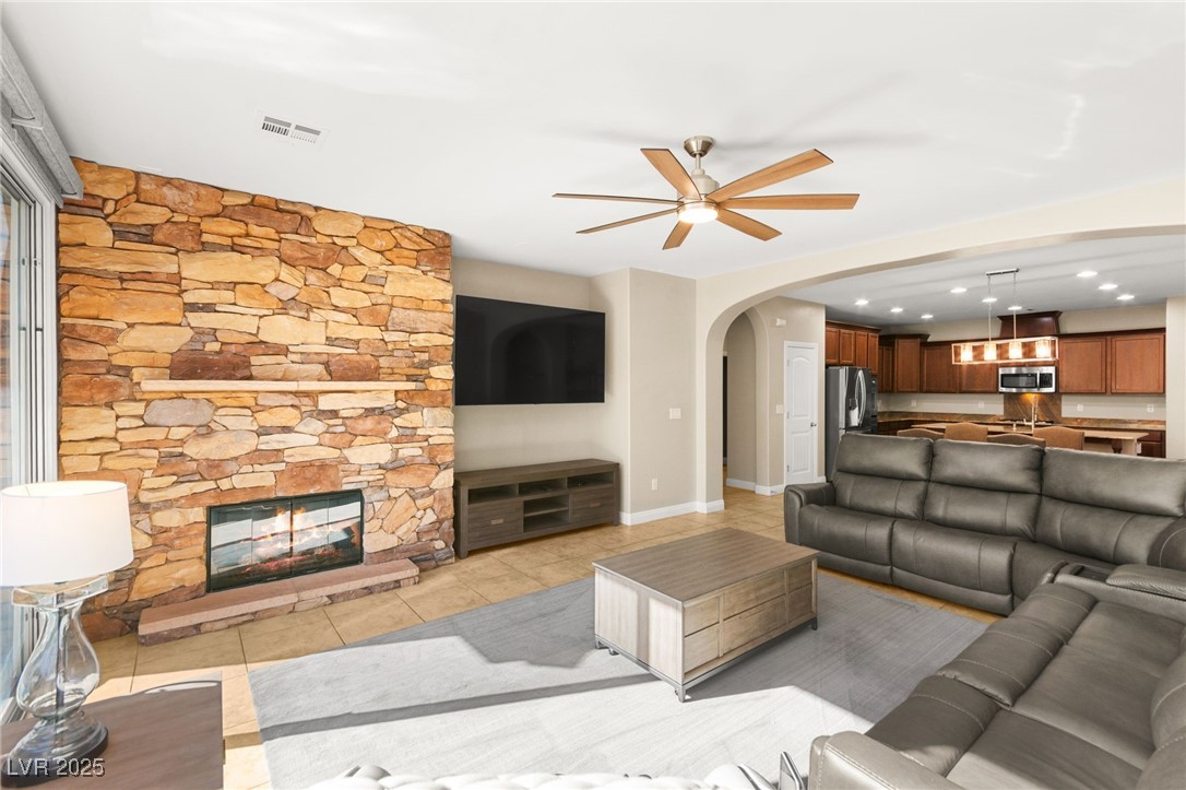 10241 Pine Ridge Peak Avenue