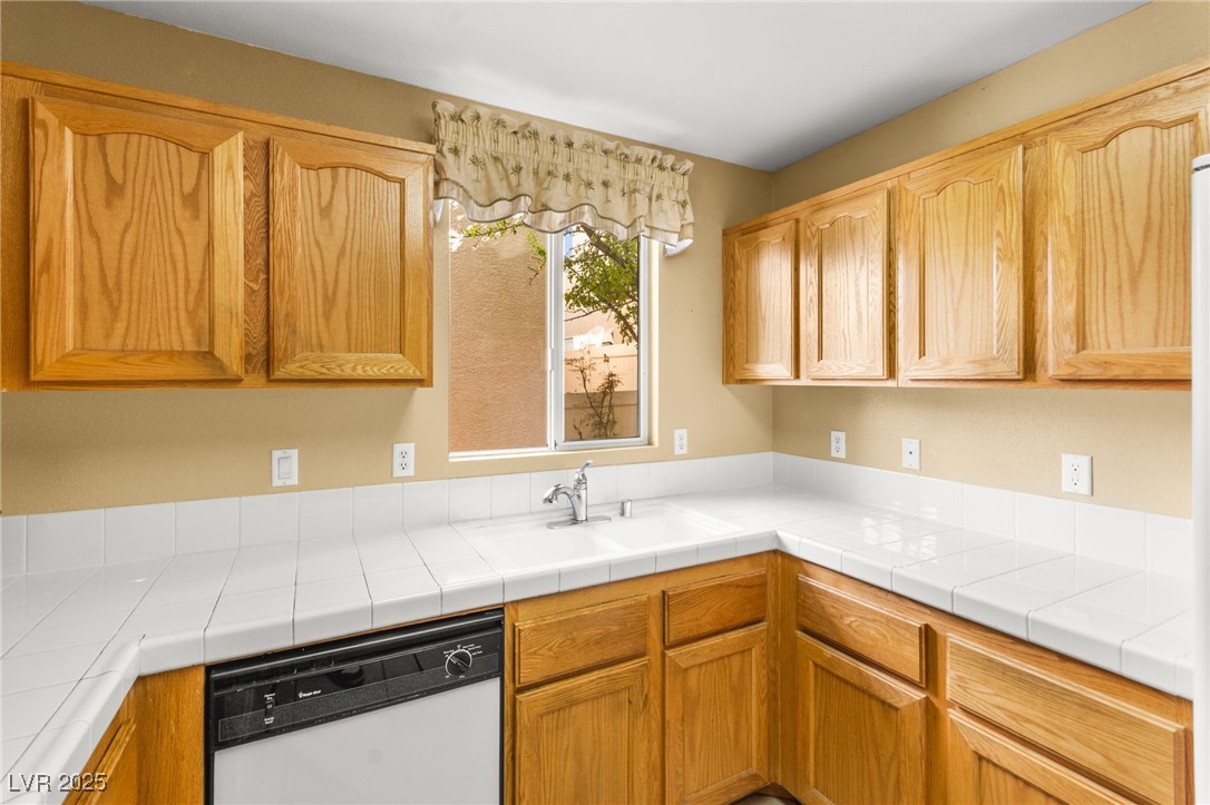 7325 Bindweed Road