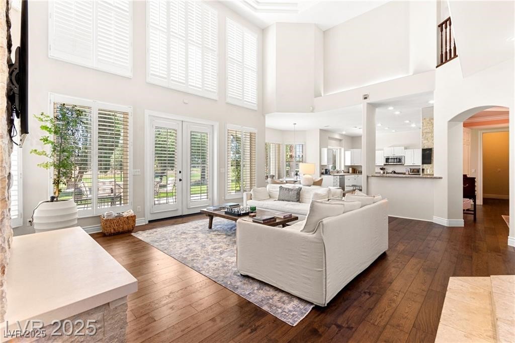 8901 Robinson Ridge Drive