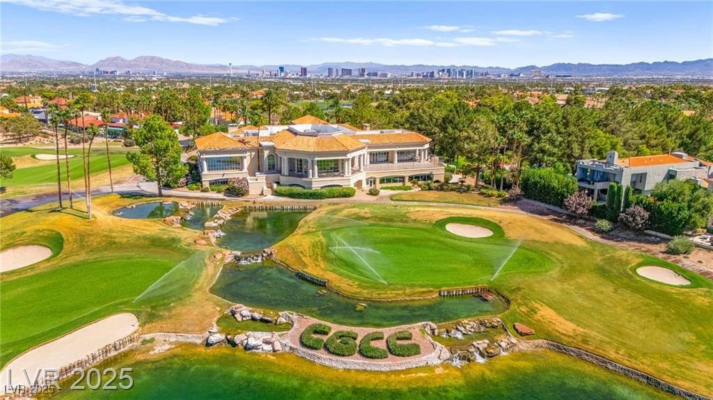 8901 Robinson Ridge Drive