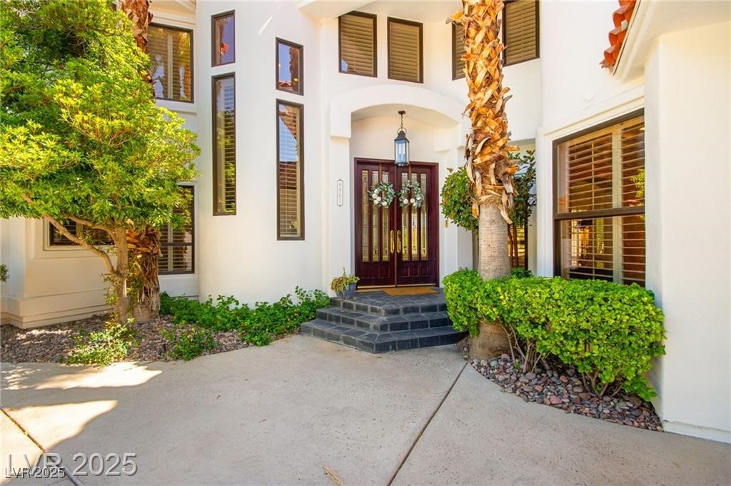 8901 Robinson Ridge Drive