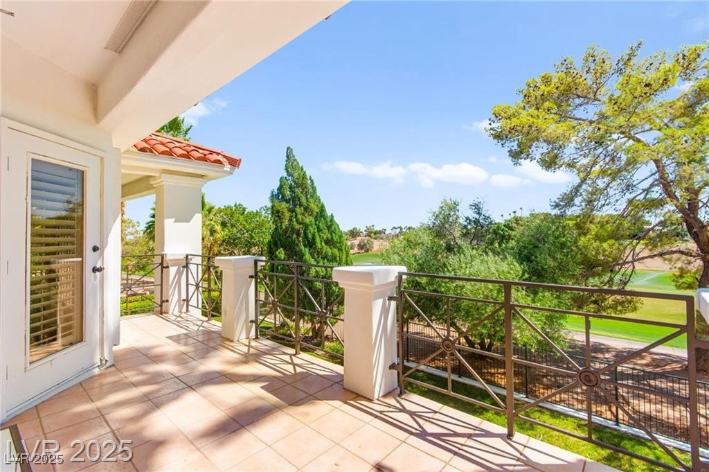 8901 Robinson Ridge Drive