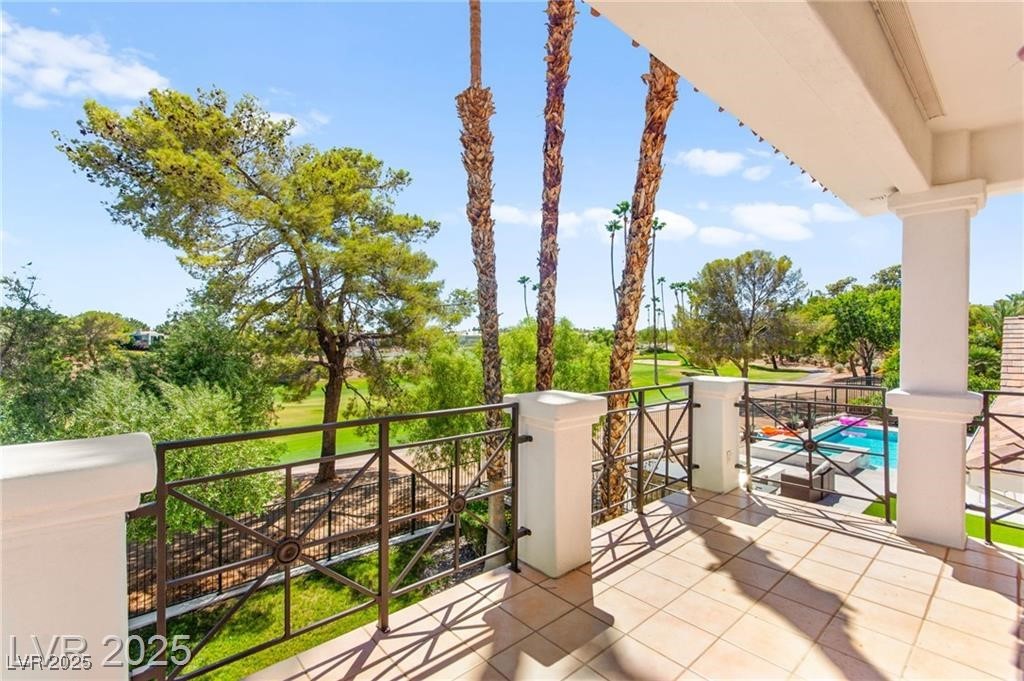 8901 Robinson Ridge Drive