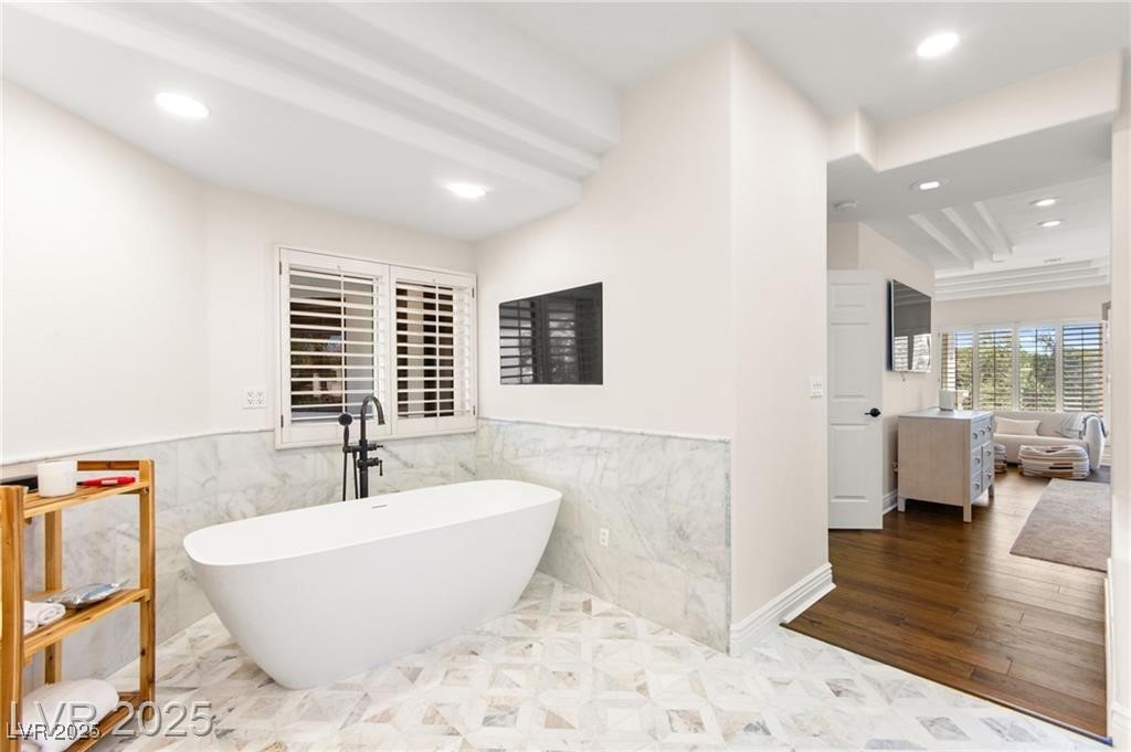 8901 Robinson Ridge Drive