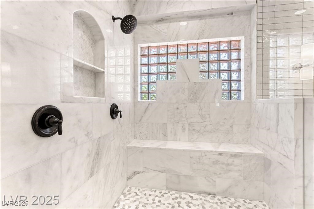 8901 Robinson Ridge Drive