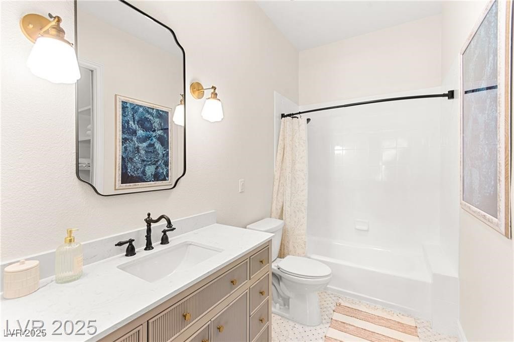 8901 Robinson Ridge Drive