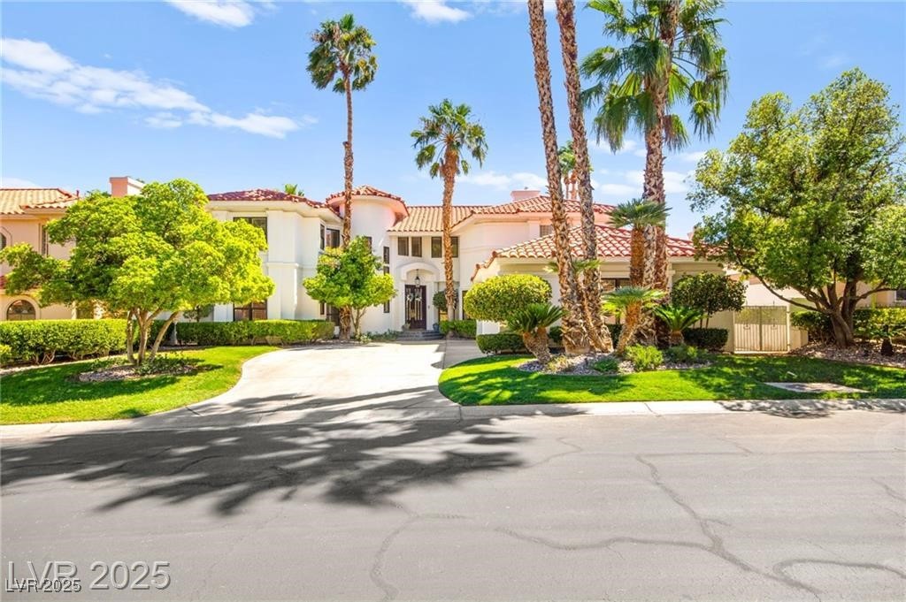 8901 Robinson Ridge Drive