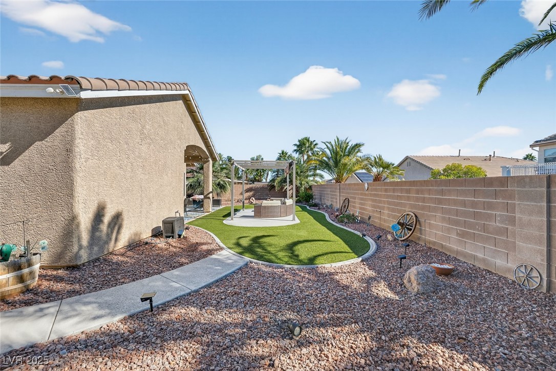 8305 Dawn Breeze Avenue