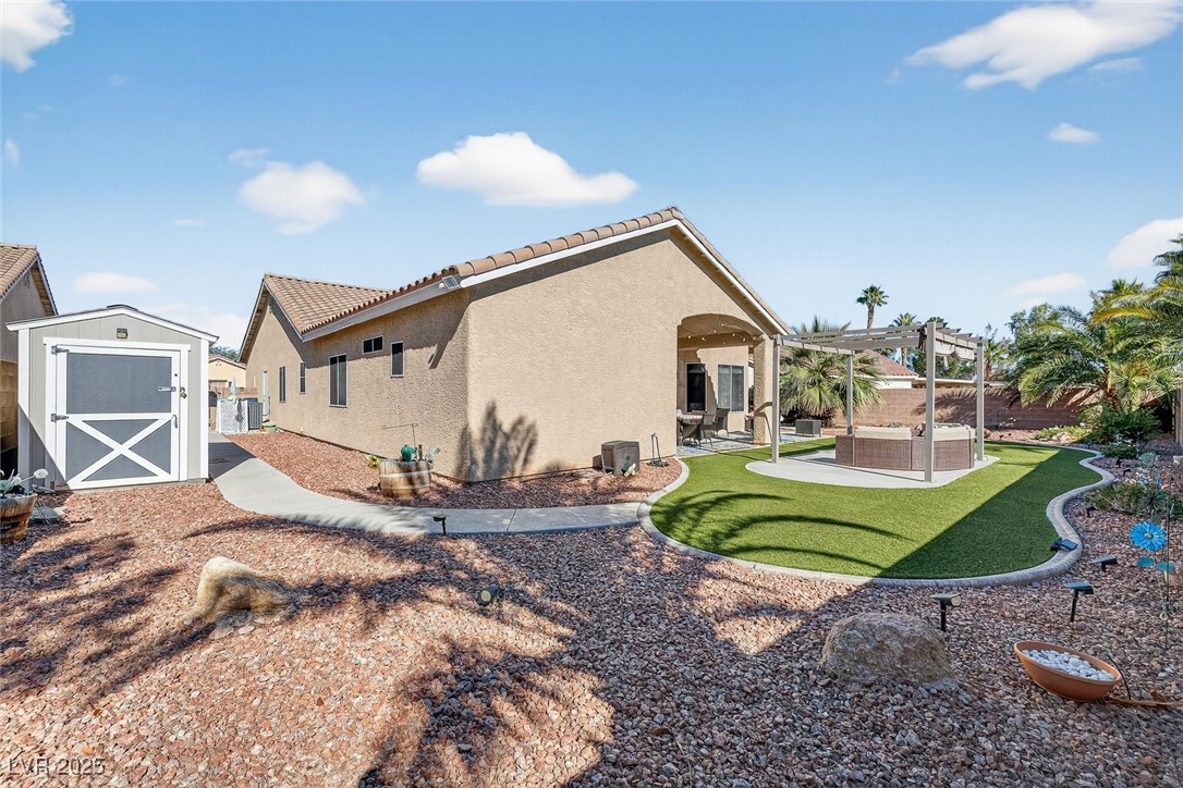 8305 Dawn Breeze Avenue