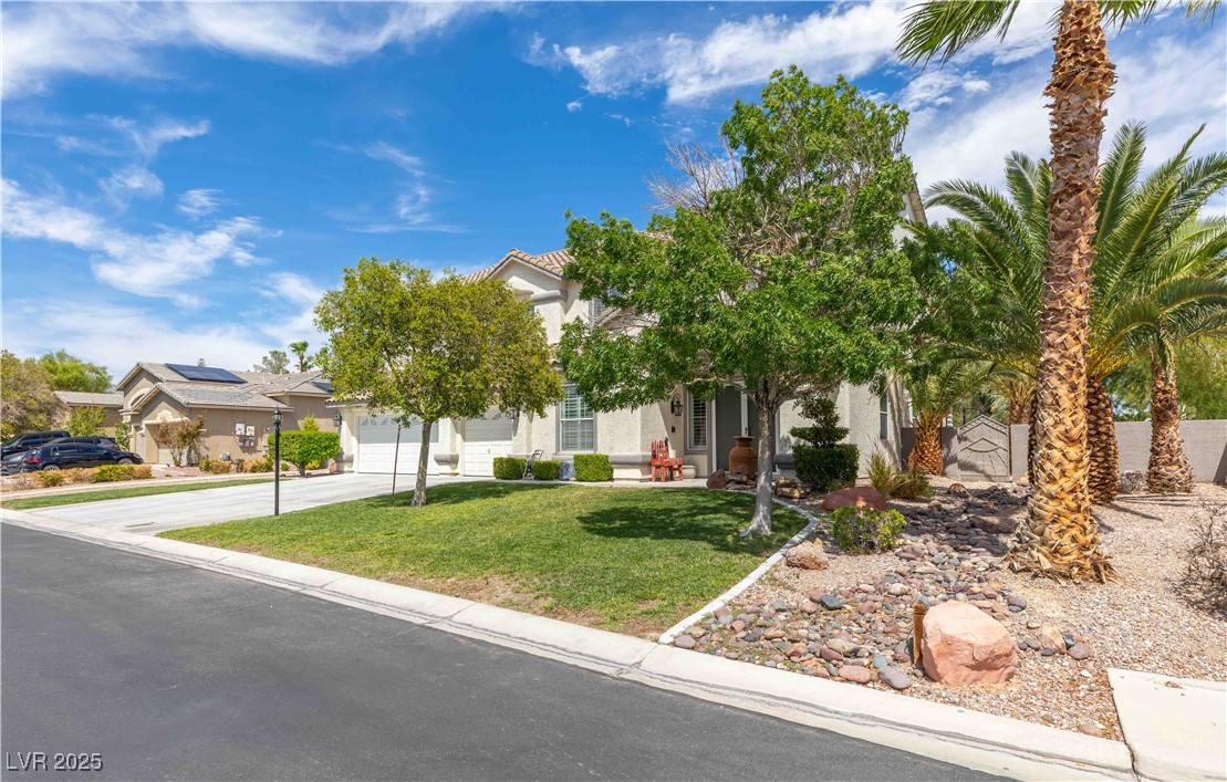 6204 Muirlands Court