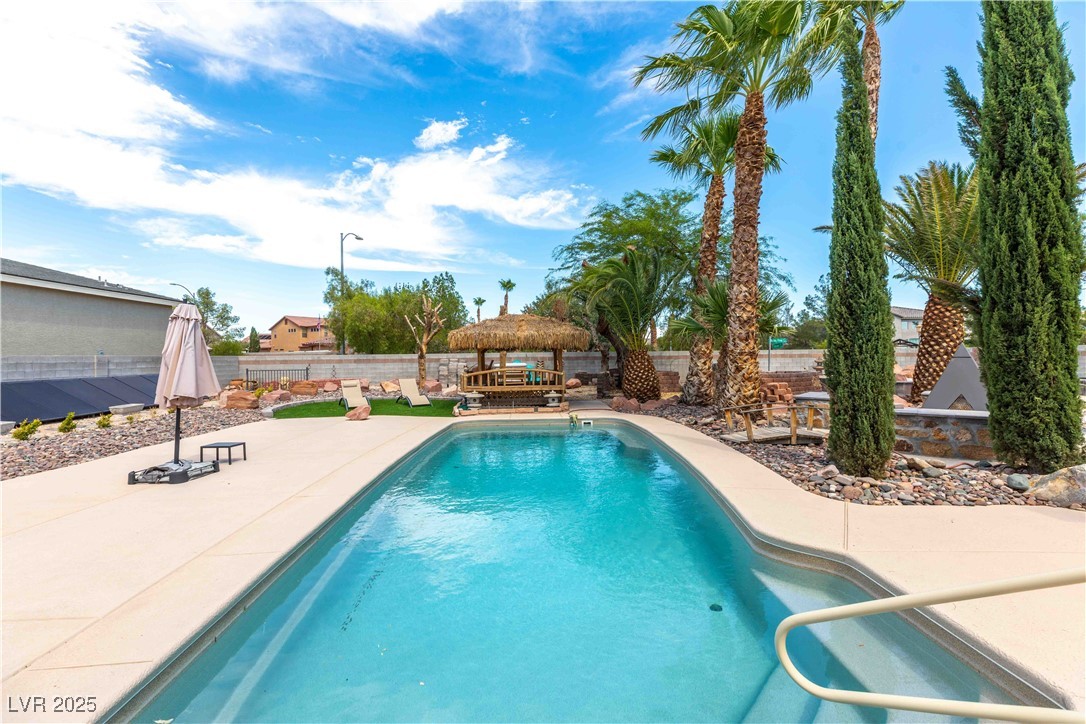 6204 Muirlands Court