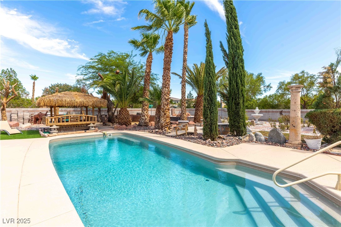 6204 Muirlands Court