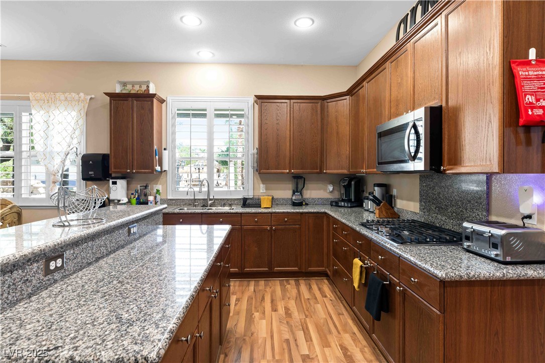 6204 Muirlands Court