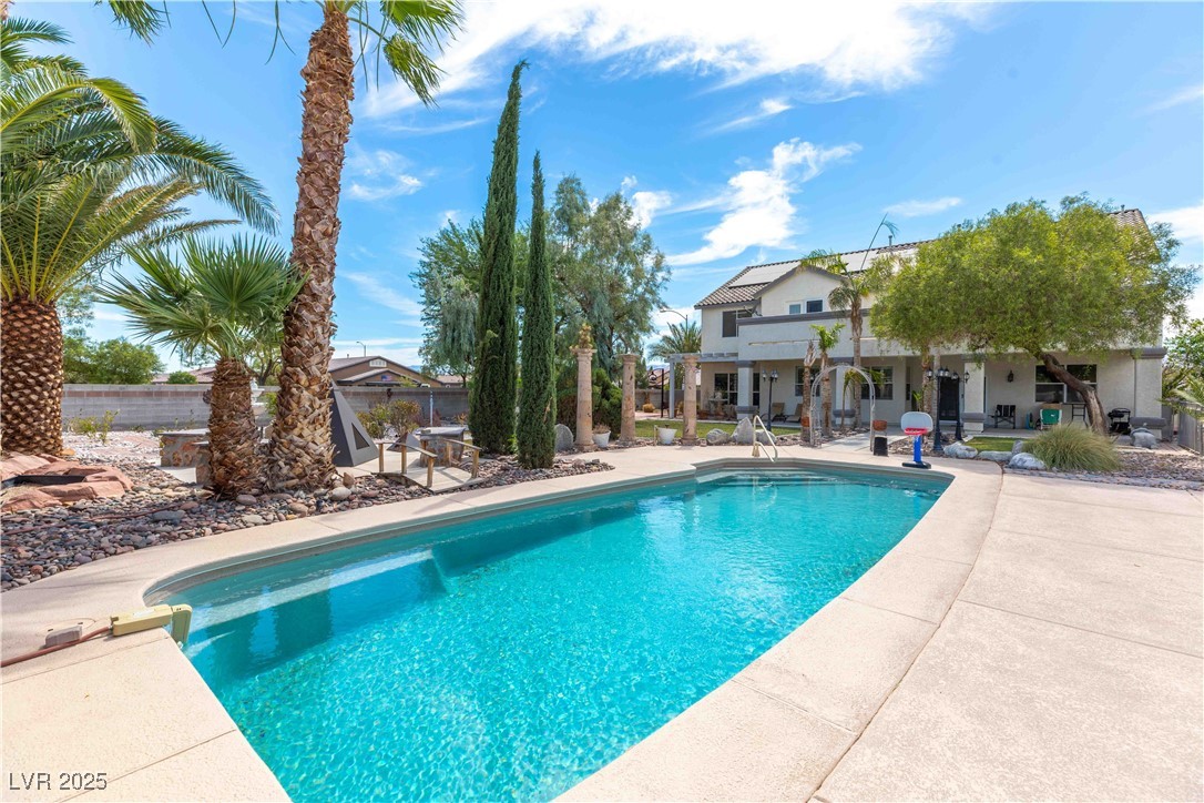 6204 Muirlands Court